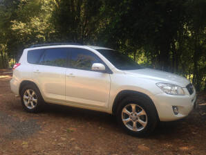 RAV4 - Suv potente, confortável e econômica - ótimo estado de conservação