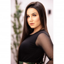 Procuro emprego de secretária, auxiliar ou vendedora. Chapecó-SC