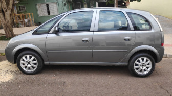 VENDO MERIVA 2010